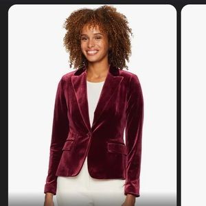 Tahari one-button velvet jacket NWOT